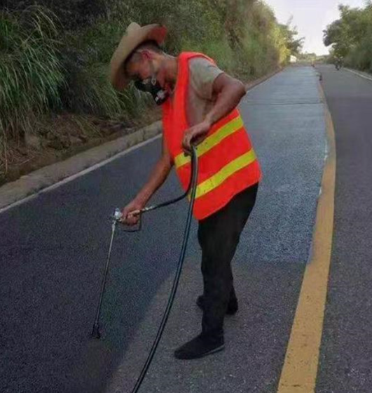 长治路面喷涂翻新彩色步道施工方案