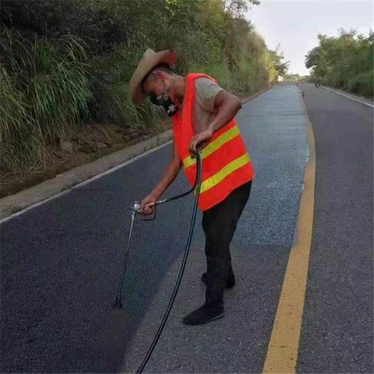 长治 彩色防滑路面的底涂是保障路面附着力