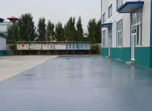 长治彩色路面喷涂翻新的材料对冬季